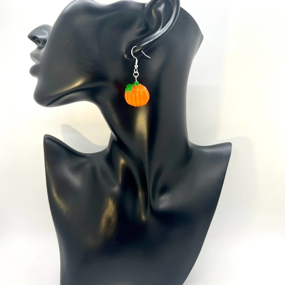 Pumpkin Earrings - Fall Earrings - Food Earrings - Halloween Earrings - Orange - Picture 9 of 9